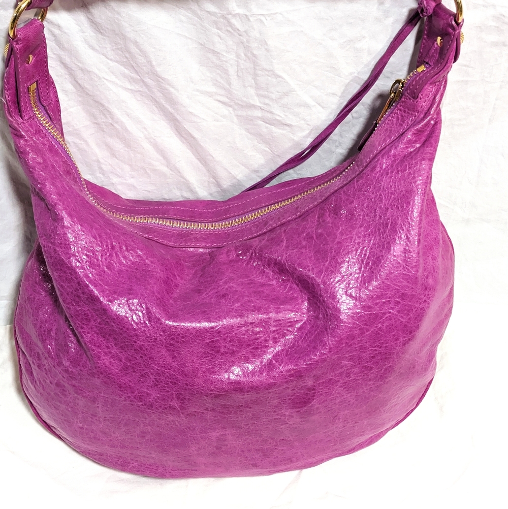 Balenciaga Hot Pink Leather Hobo Bag with Gold Hardware - Picture 4 of 16